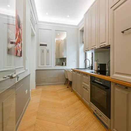 Lvxvs Urban Elegance Apartment Cluj-Napoca